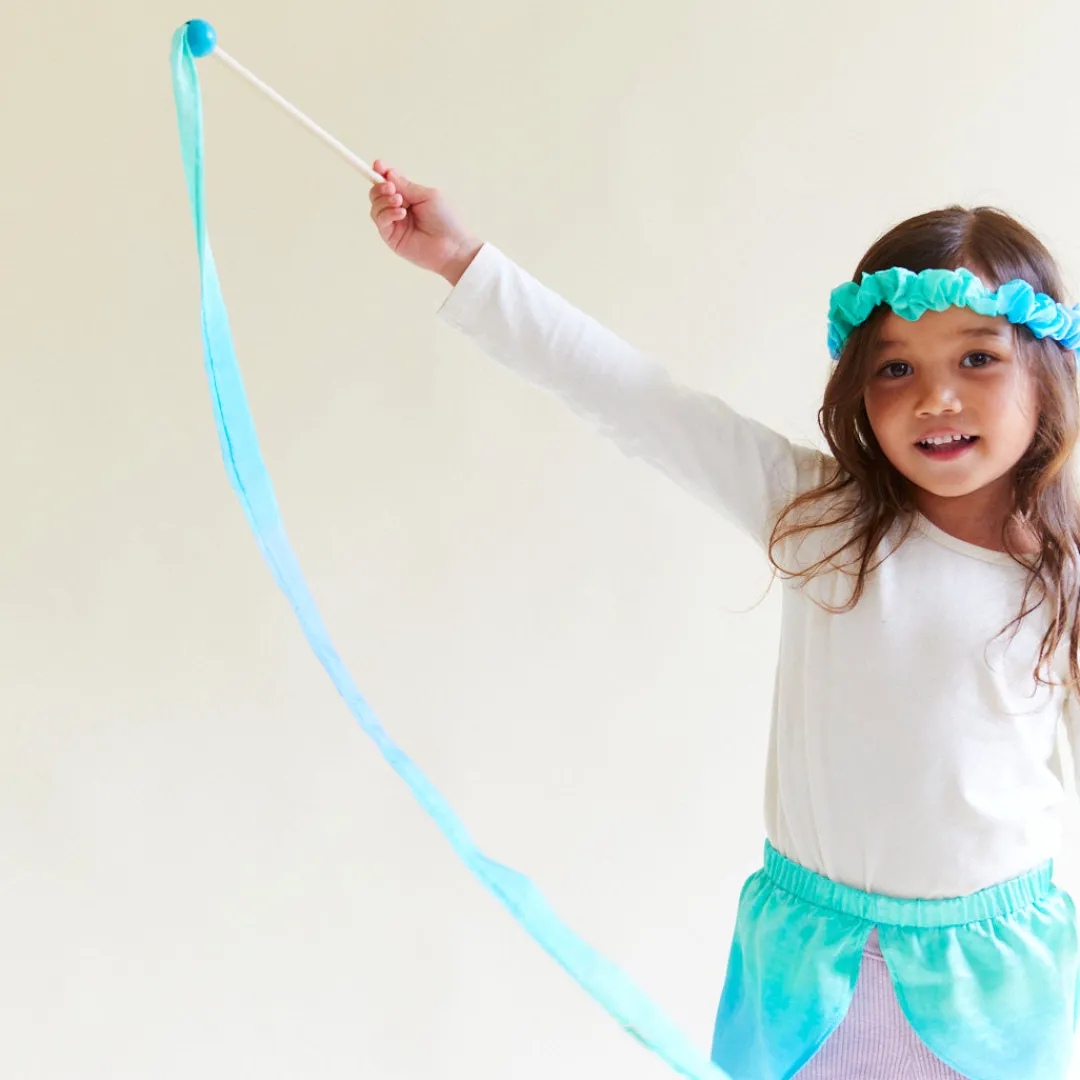 mini_sea_streamer_2.webp Sarah's Silks Mini Sea Streamer New