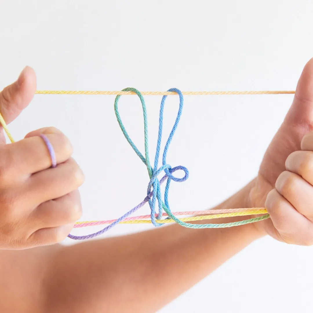string_game_party_favor_pack_3.webp Sarah's Silks String Game Party Favor Pack Outlet