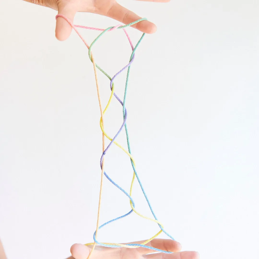 string_game_party_favor_pack_4.webp Sarah's Silks String Game Party Favor Pack Outlet